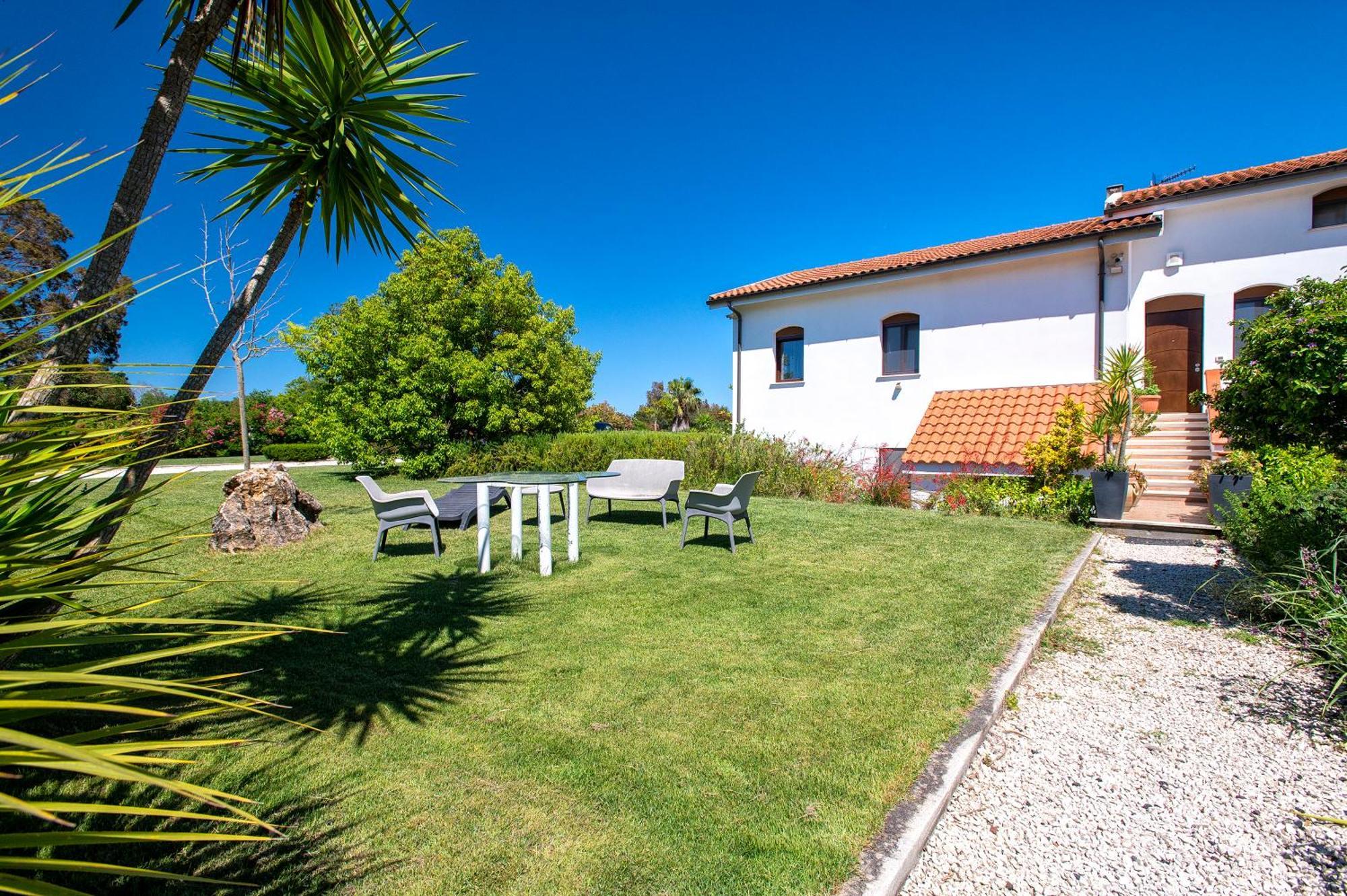 Sardinia Re - Villa Fioretta Flowers Apartments Olmedo Exterior photo