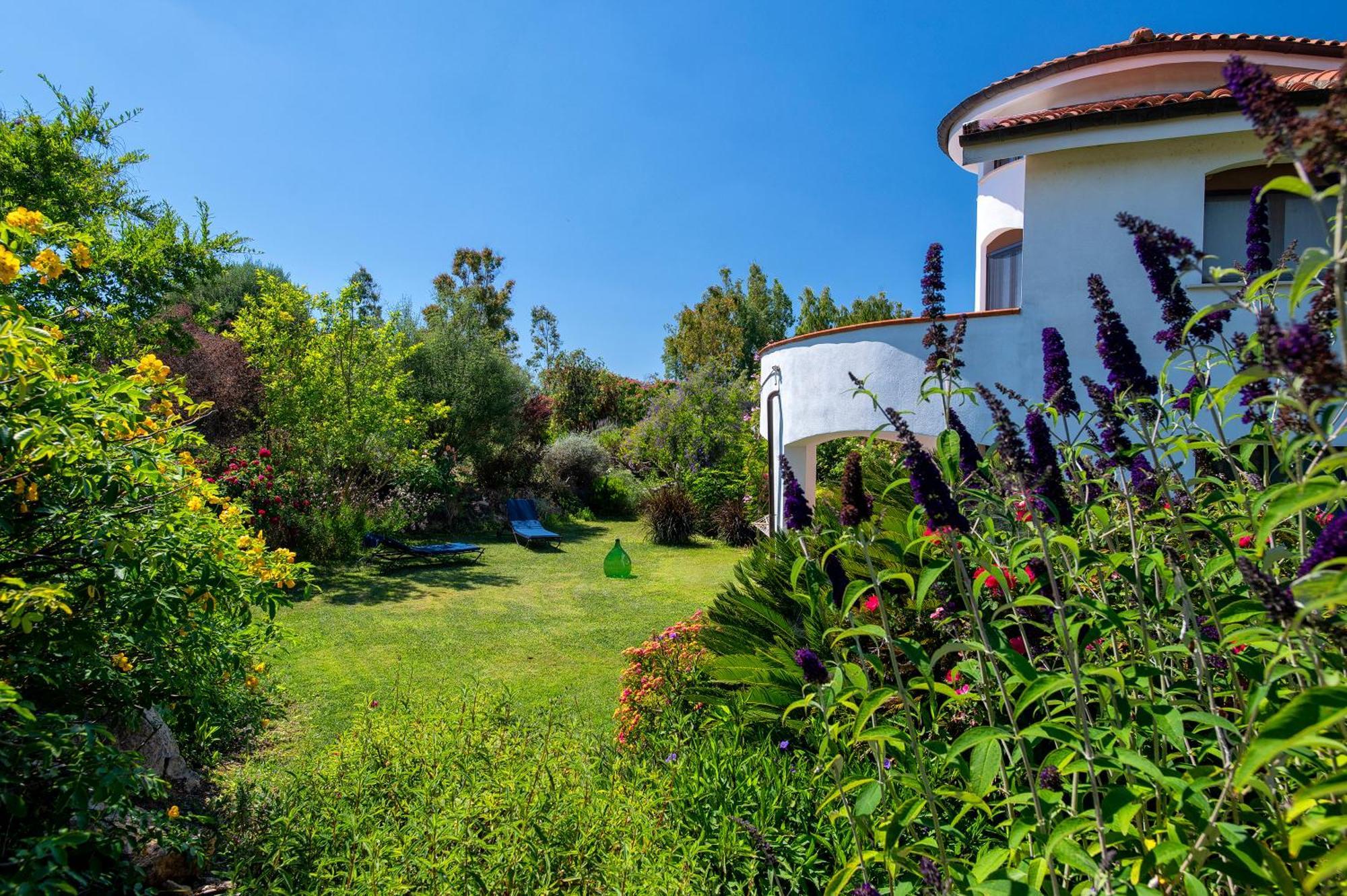 Sardinia Re - Villa Fioretta Flowers Apartments Olmedo Exterior photo